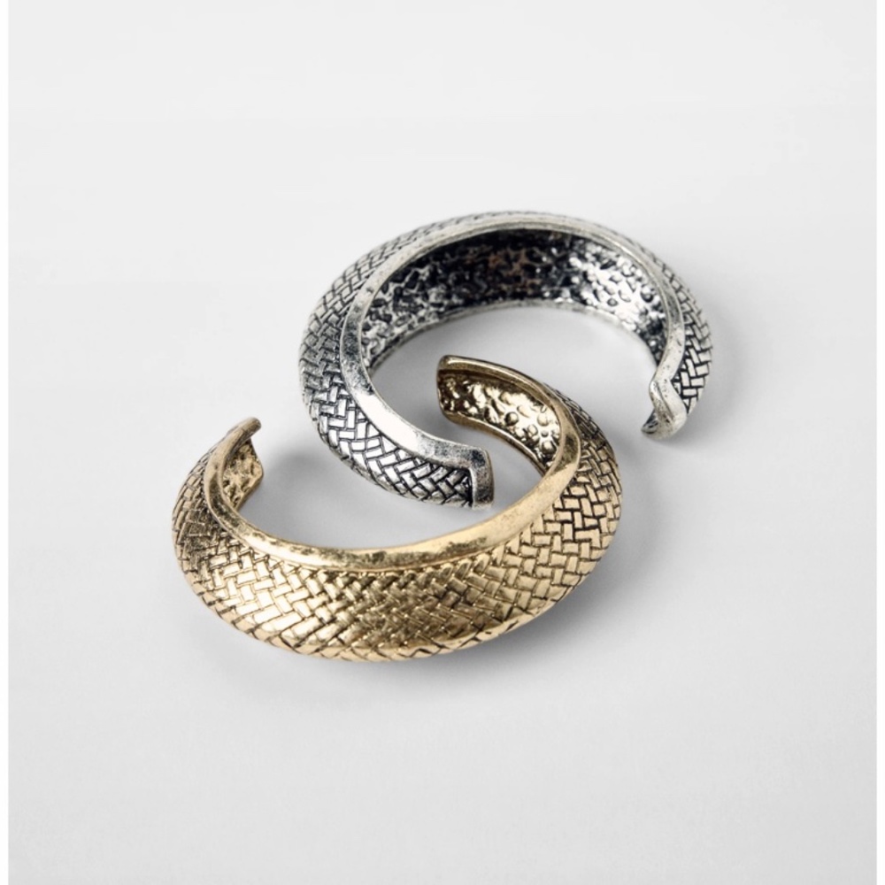 Zara & Kate Moss Bracelets 2-Pack of Textured Cuff The Hollywood Reporter